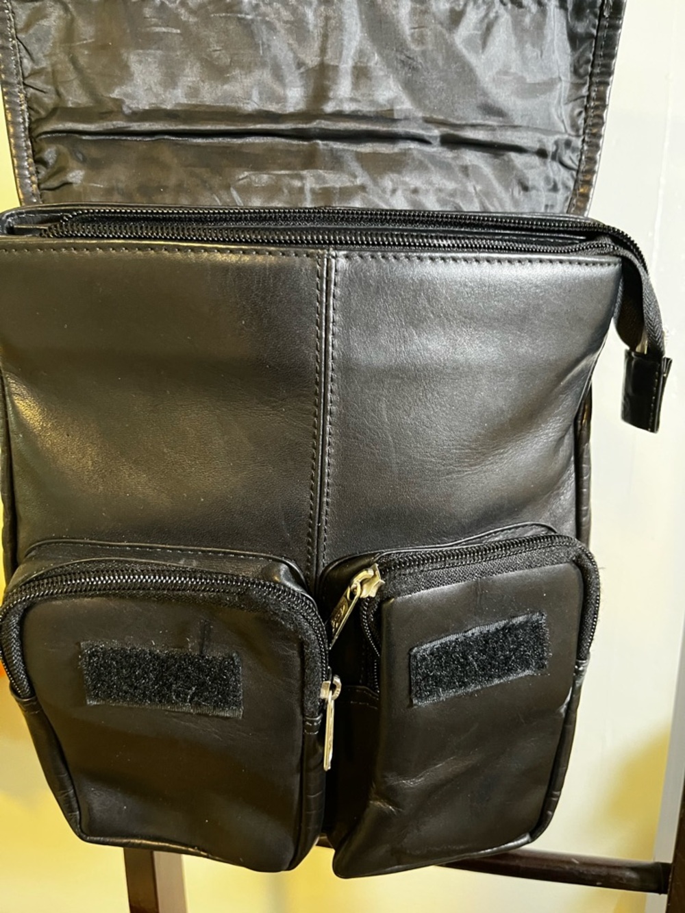 Vintage Leather Ranch Crossbody Bag Black Multi Pocket Genuine Leather - Picture 6 of 10